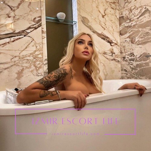 İzmir Karabağlar Escort Sena İle Sex Deneyimleri