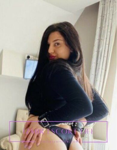 Konak Otele Gelen Escort Bahar Seni Her Konuda Mutlu Edecek