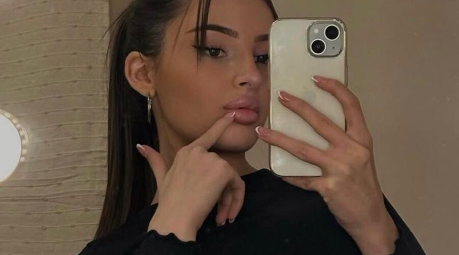 Bayraklı Escort