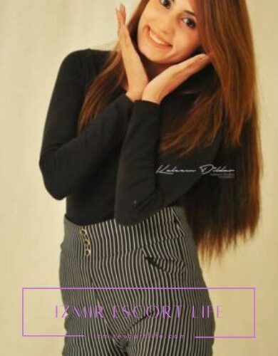 Bornova Vip Escort Doyumsuz Sarışın Renkli Gözlü
