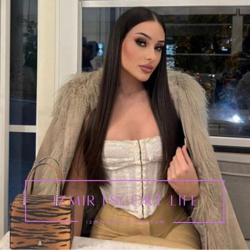İzmir Escort Selda Sana Vücudunu Sunuyor